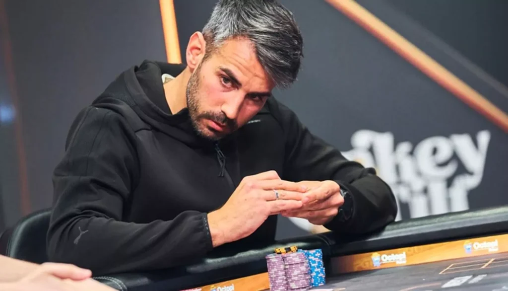 Lautaro Valentino Guerra Cabrerizo er en profesjonell spansk pokerspiller.
