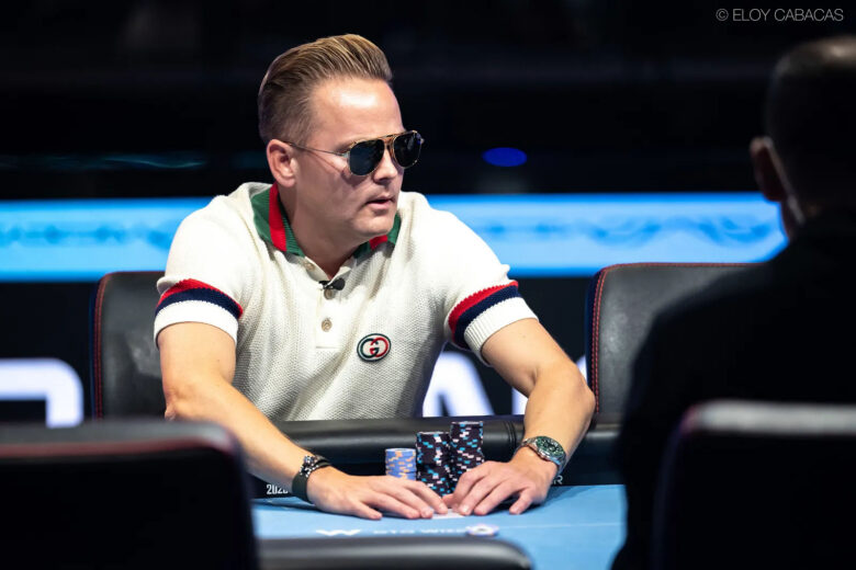 Saaskilahti, finsk hobbyspiller bosatt i Spania, skrev historie med 14. plass i €5K EPT Barcelona Main Event 2025 ($83K). Han er første finne så langt i WSOP Main Event.