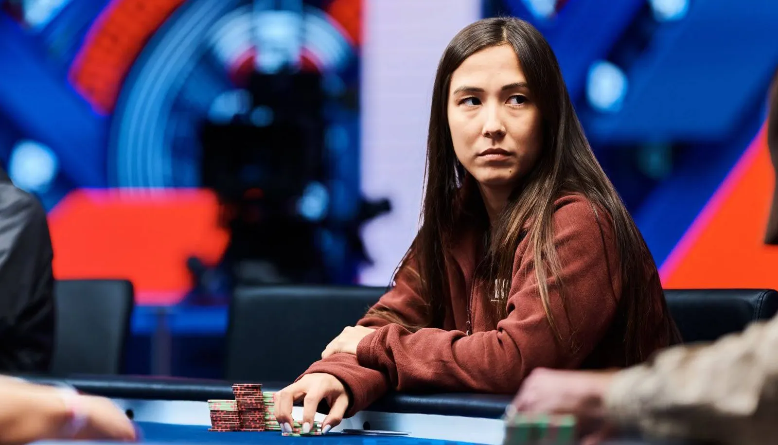 Barbara Akemi på rekordjakt: Er hun Brasils beste pokerspiller akkurat nå?